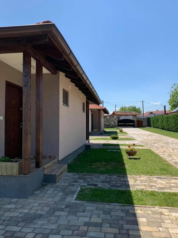 Konak Nestor Bungalows Szkopje Kültér fotó