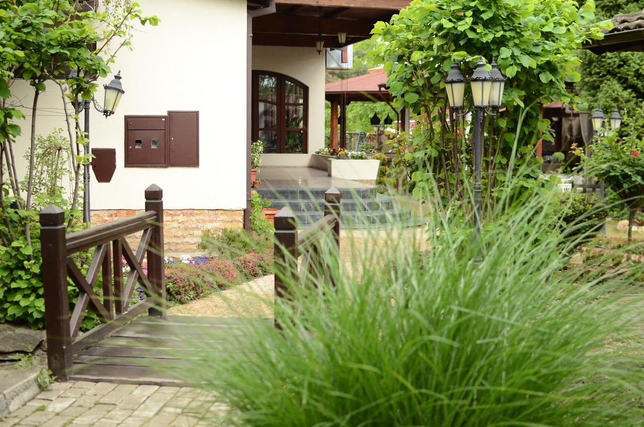 Konak Nestor Bungalows Szkopje Kültér fotó